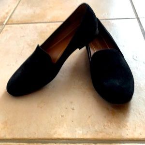 Black suede Vionic loafers size 7.5